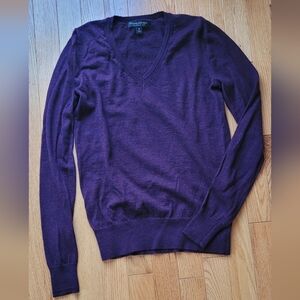 Banana Republic Womens Deep Purple V-Neck Sweater, Extra Small